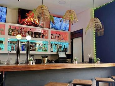 Local comercial en traspaso en Puerto Deportivo