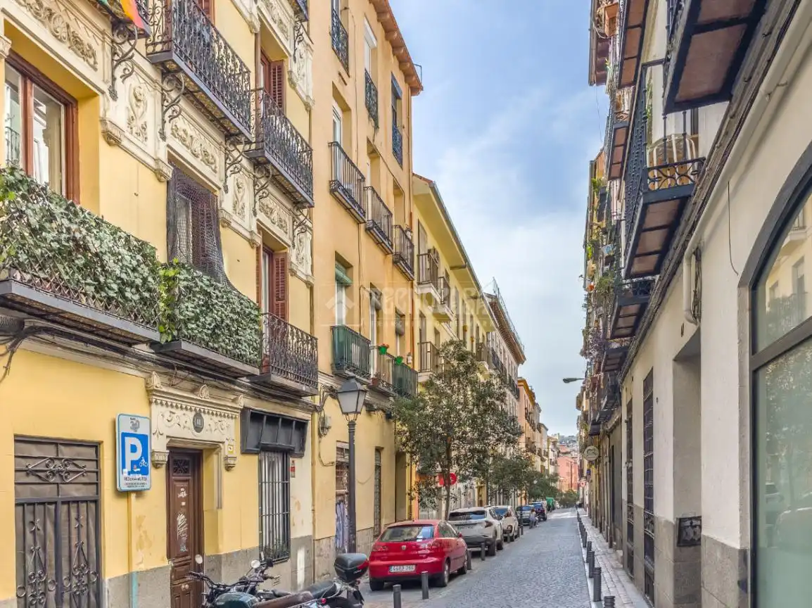 Vista exterior de Piso en venta en Madrid