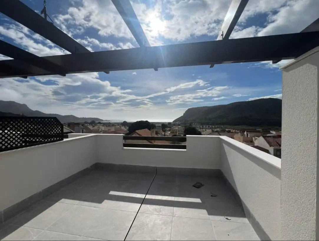 Terrassa de Casa adosada en venda en La Unión amb Terrassa, Traster i Balcó