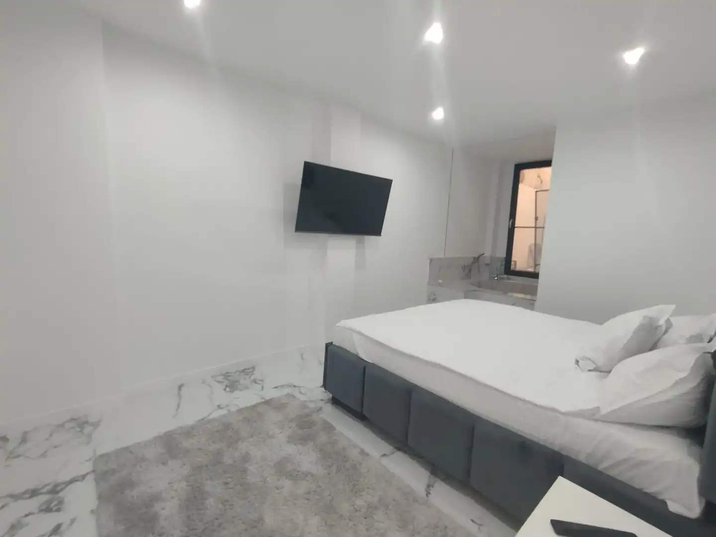 Dormitori de Planta baixa en venda en Alicante / Alacant amb Aire condicionat, Terrassa i Jacuzzi