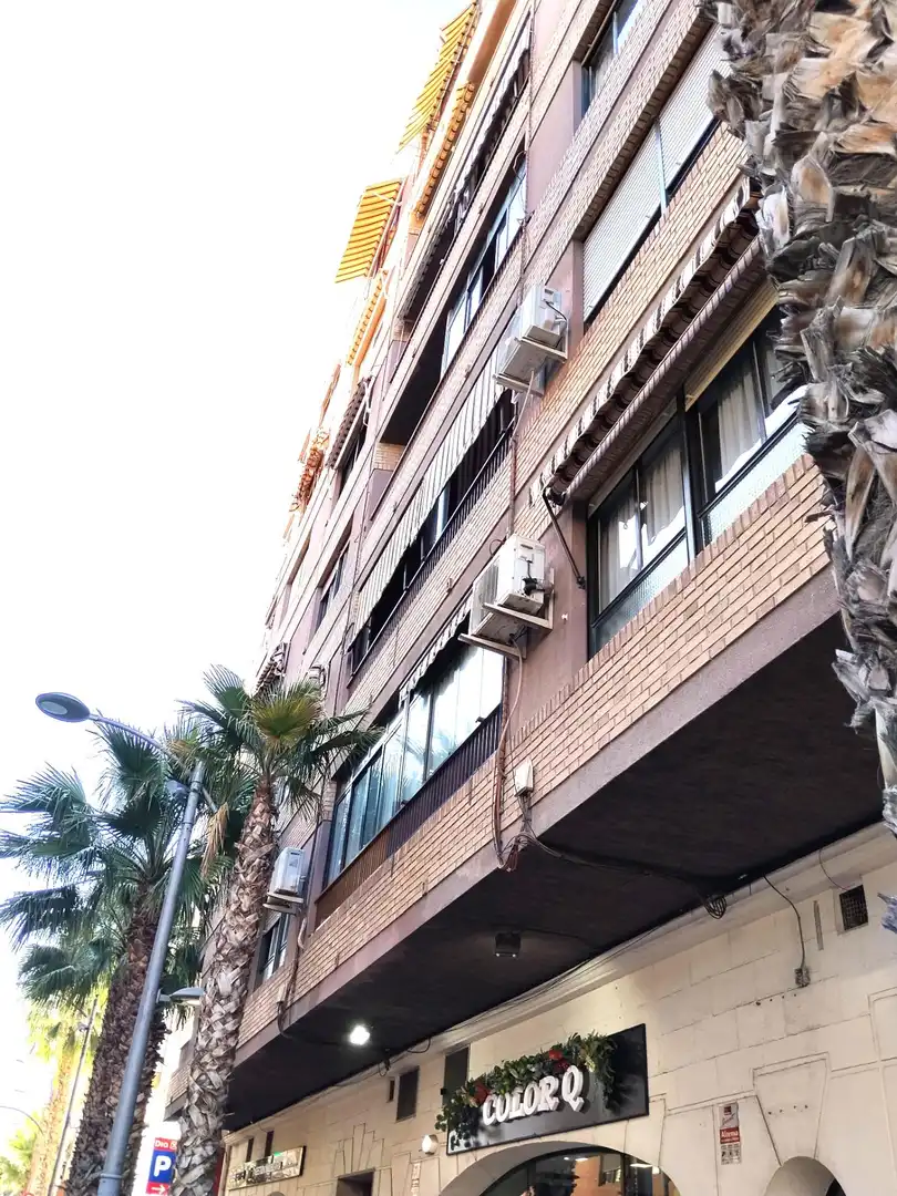 Vista exterior de Piso en venta en San Vicente del Raspeig / Sant Vicent del Raspeig con Aire acondicionado