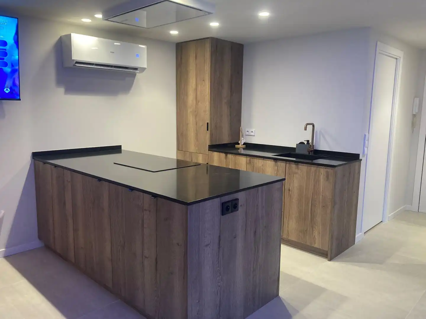 Kitchen of Flat for sale in La Pobla de Farnals  with Air Conditioner, Private garden and Furnished