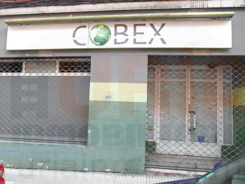Gewerbefläche zum Verkauf in Calle Río Deva 8, imagen 2