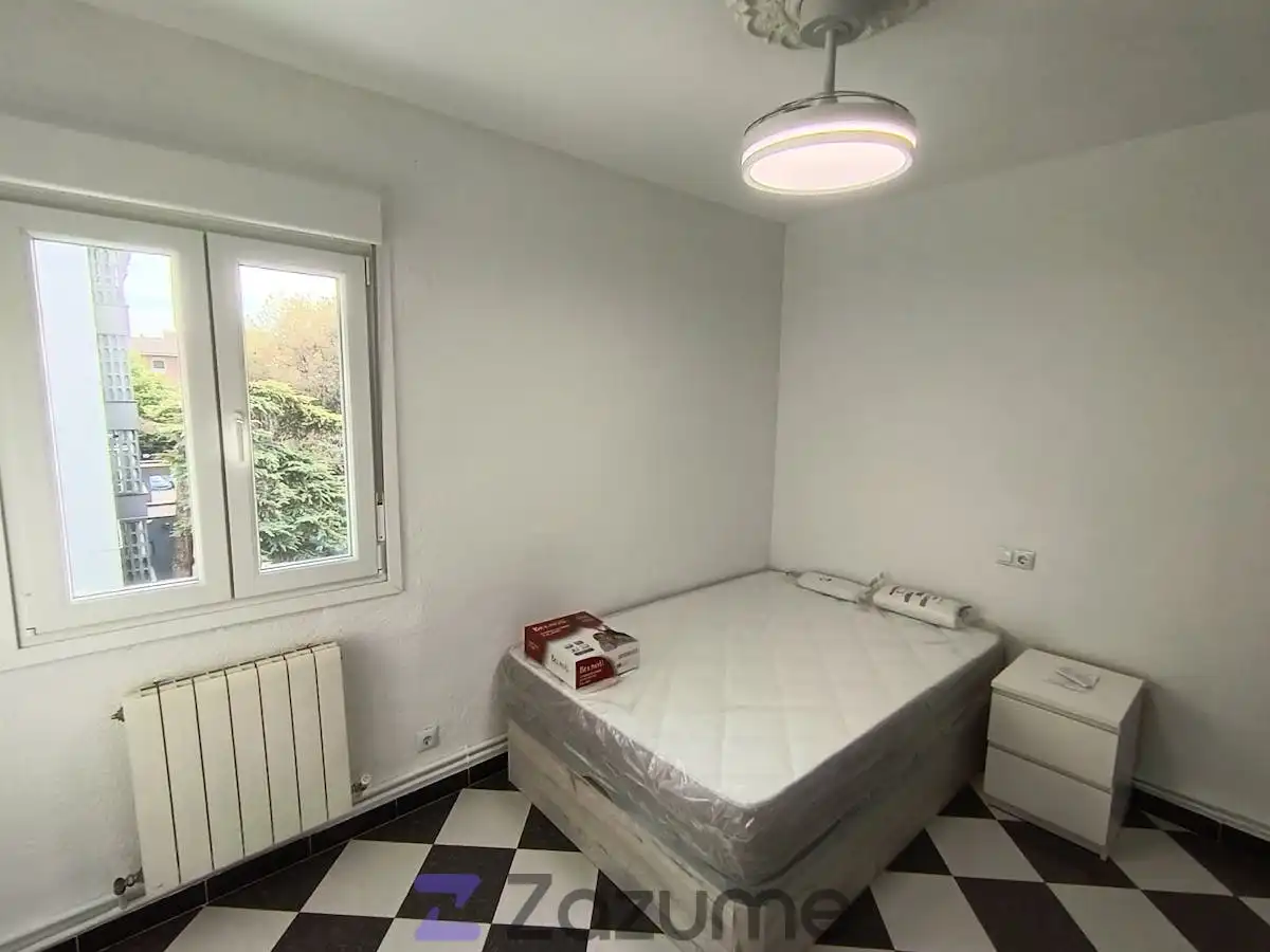 Schlafzimmer von Wohnung zur Miete in Toledo mit Heizung, Terrasse und Möbliert