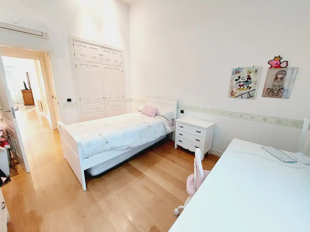 Casa amb terrassa en venda a Calle Carlos Saura, imagen 43