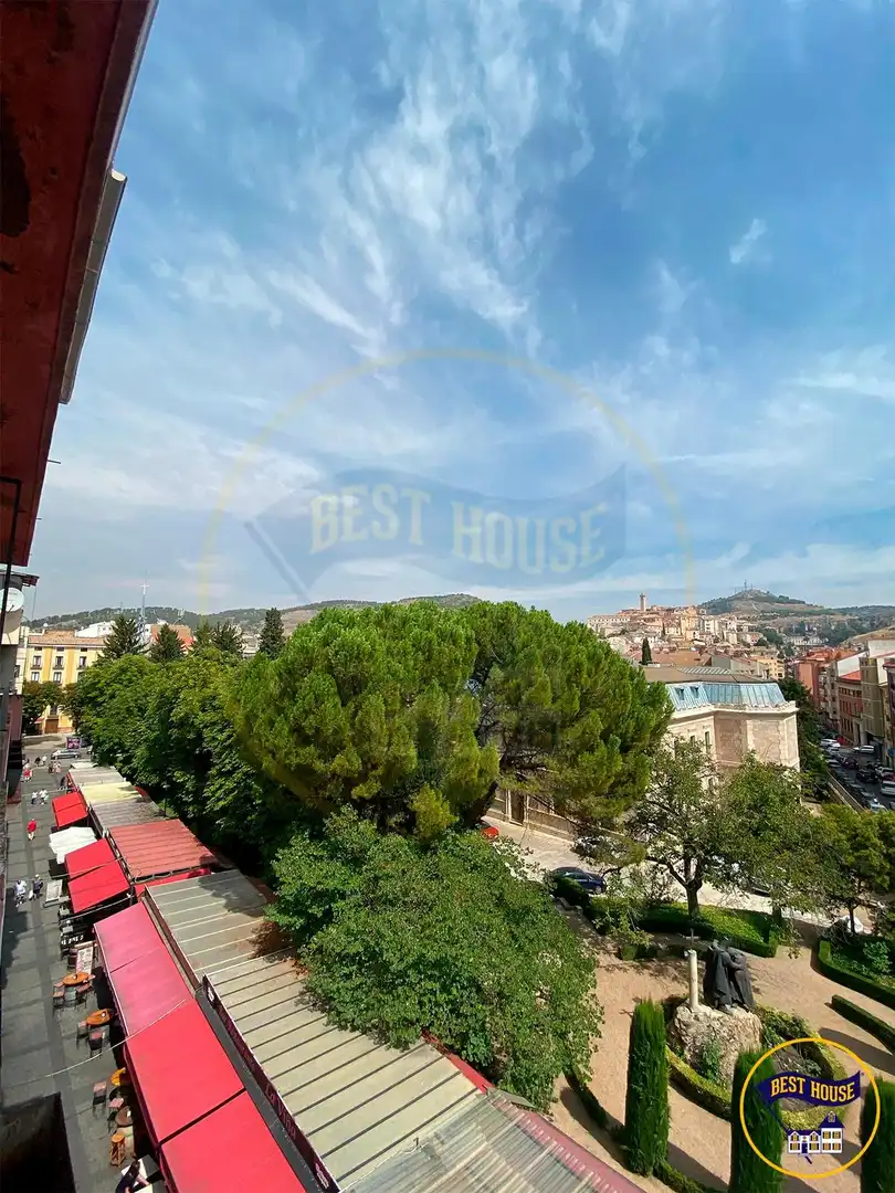 Vista exterior de Pis per a compartir en Cuenca amb Calefacció, Terrassa i Moblat