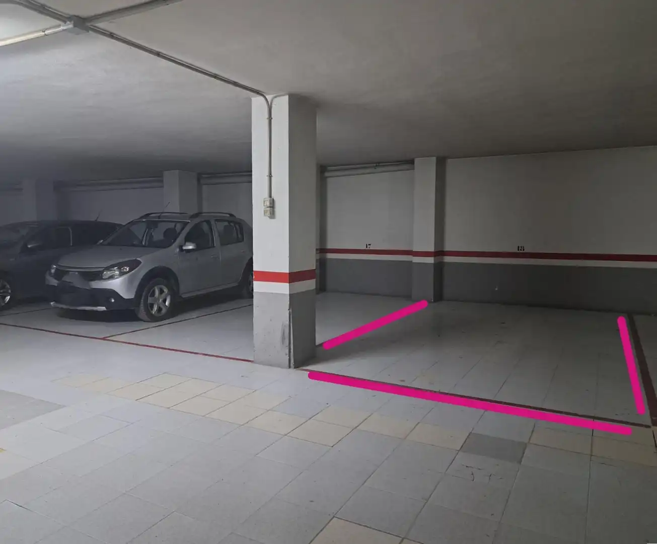 Parkplatz von Garage zum Verkauf in Requena