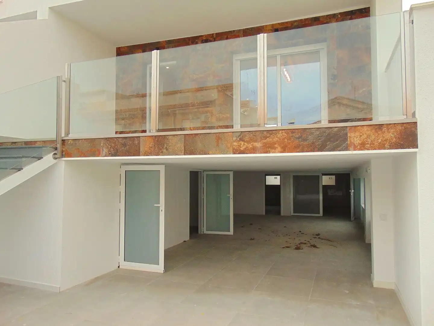 Vista exterior de Casa adosada en venta en San Pedro del Pinatar con Aire acondicionado, Calefacción y Jardín privado