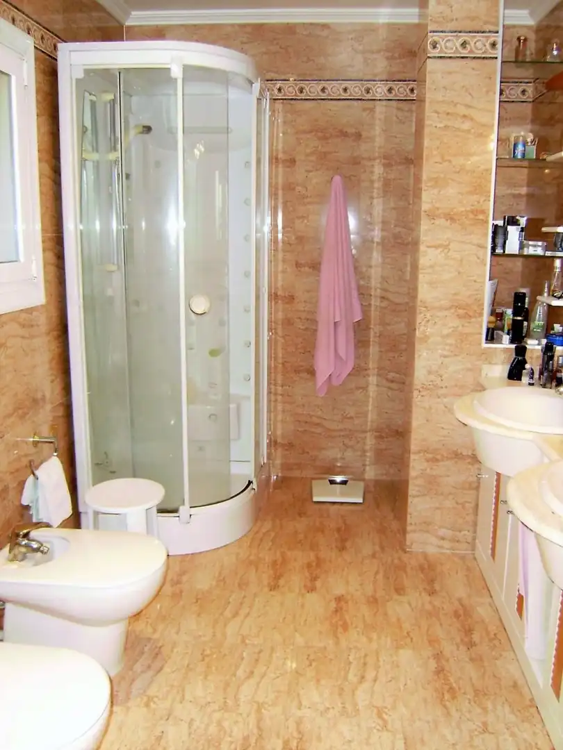 Chalet con piscina en venta en Urbanizaciones, imagen 43