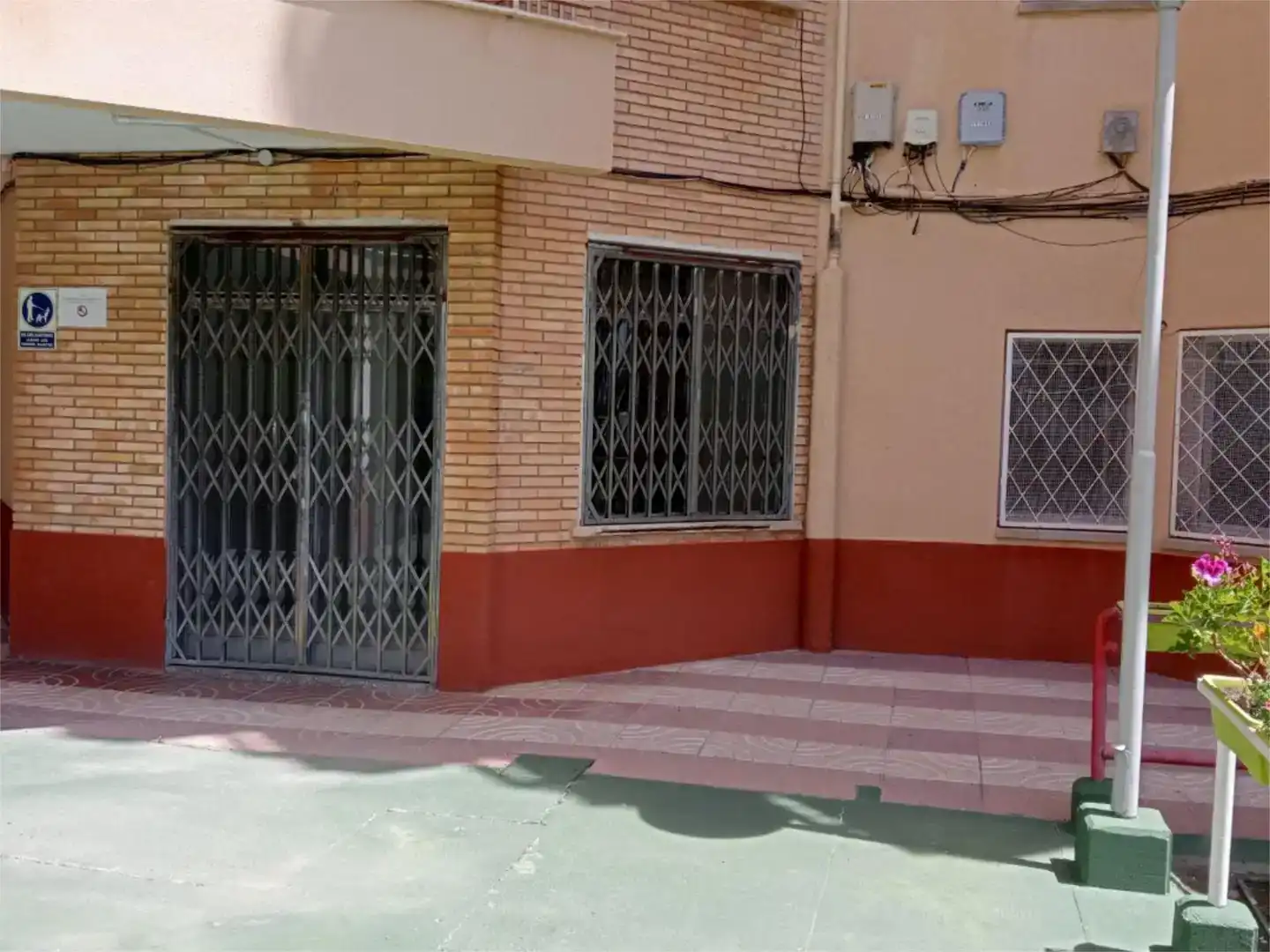 Vista exterior de Local de lloguer en Vila-seca