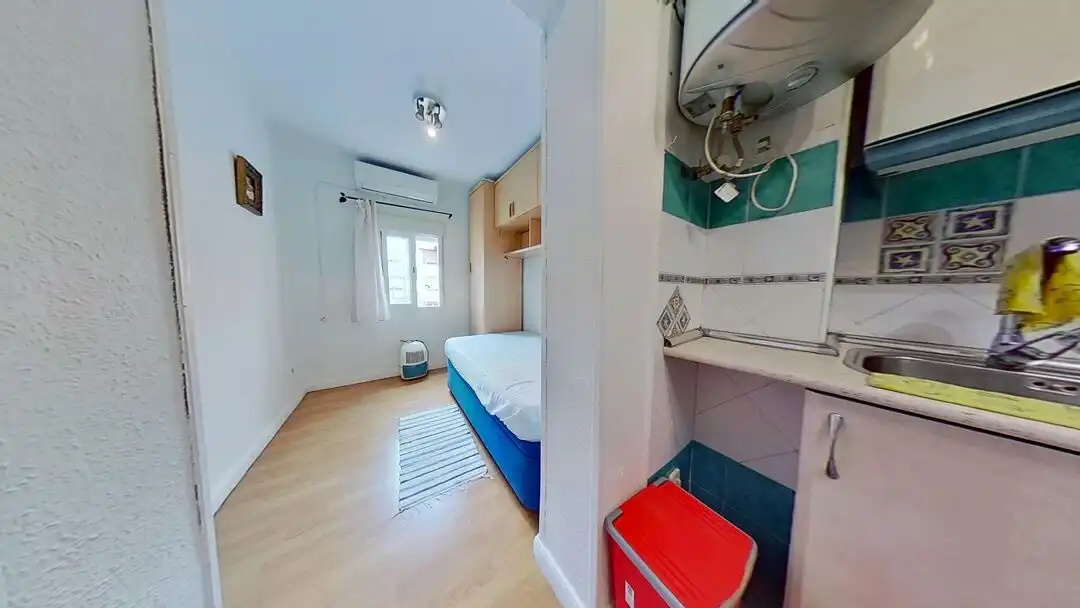 Habitación de Piso en venta en Madrid con Aire acondicionado y Calefacción