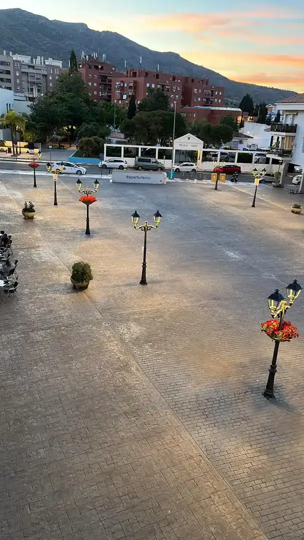 Vista exterior de Apartament per a compartir en Torremolinos amb Aire condicionat, Moblat i Balcó