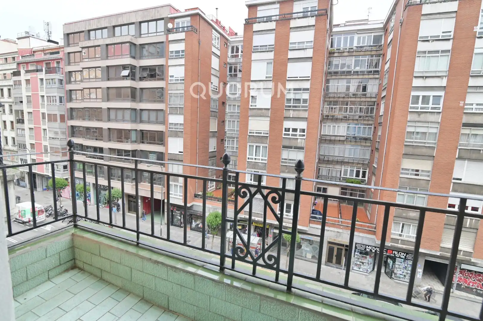 Vista exterior de Piso en venta en Bilbao  con Calefacción, Terraza y Balcón