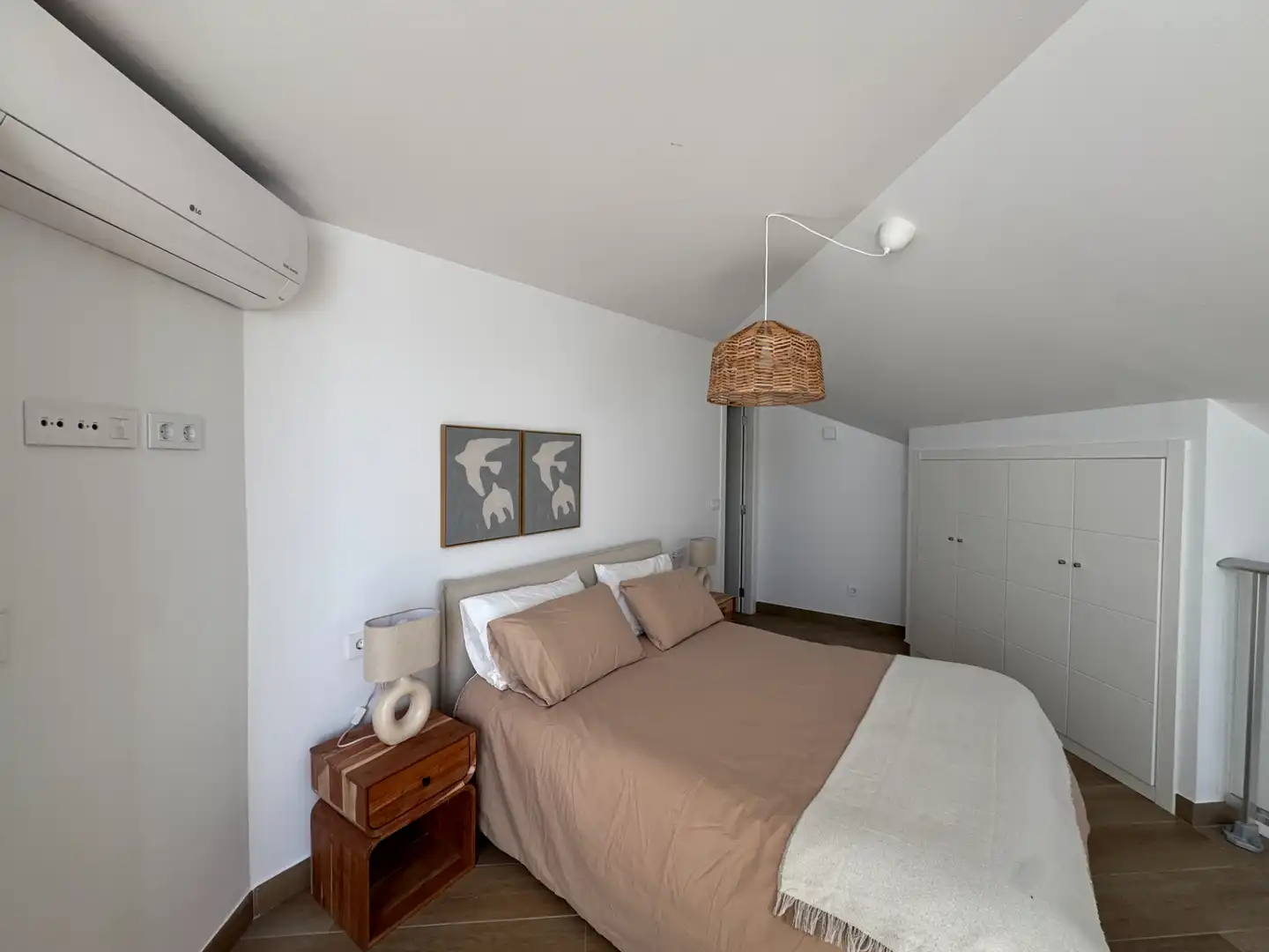 Habitación de Ático en venta en Málaga con Aire acondicionado, Terraza y Amueblado