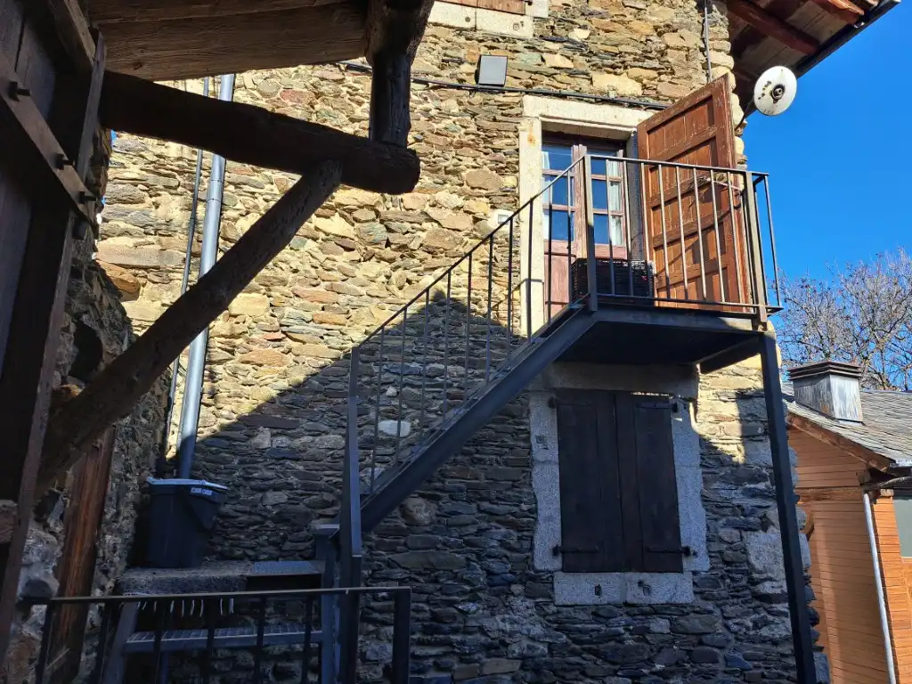 Vista exterior de Dúplex en venda en Guils de Cerdanya amb Calefacció, Parquet i Traster