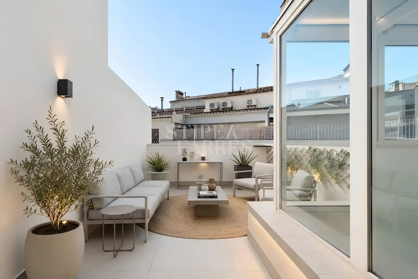 Terraza de Ático en venta en Barcelona con Aire acondicionado, Calefacción y Trastero