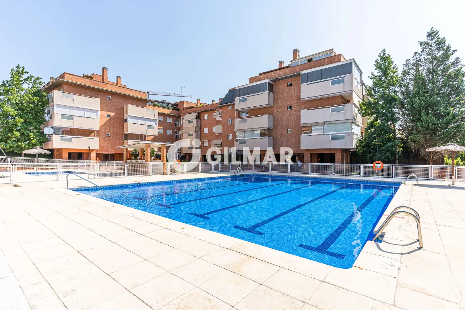Piscina de Dúplex en venda en Pozuelo de Alarcón amb Calefacció, Jardí privat i Traster