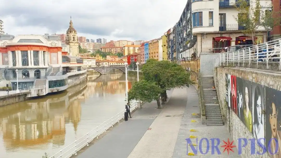 Vista exterior de Local en venta en Bilbao 