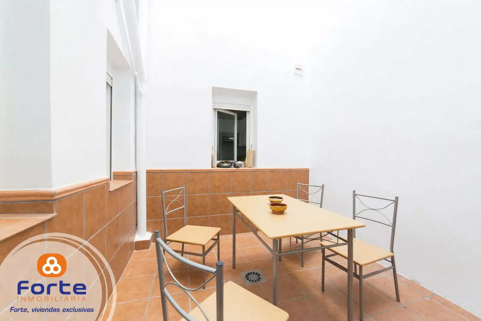 Terrassa de Casa adosada en venda en Córdoba amb Aire condicionat, Calefacció i Traster