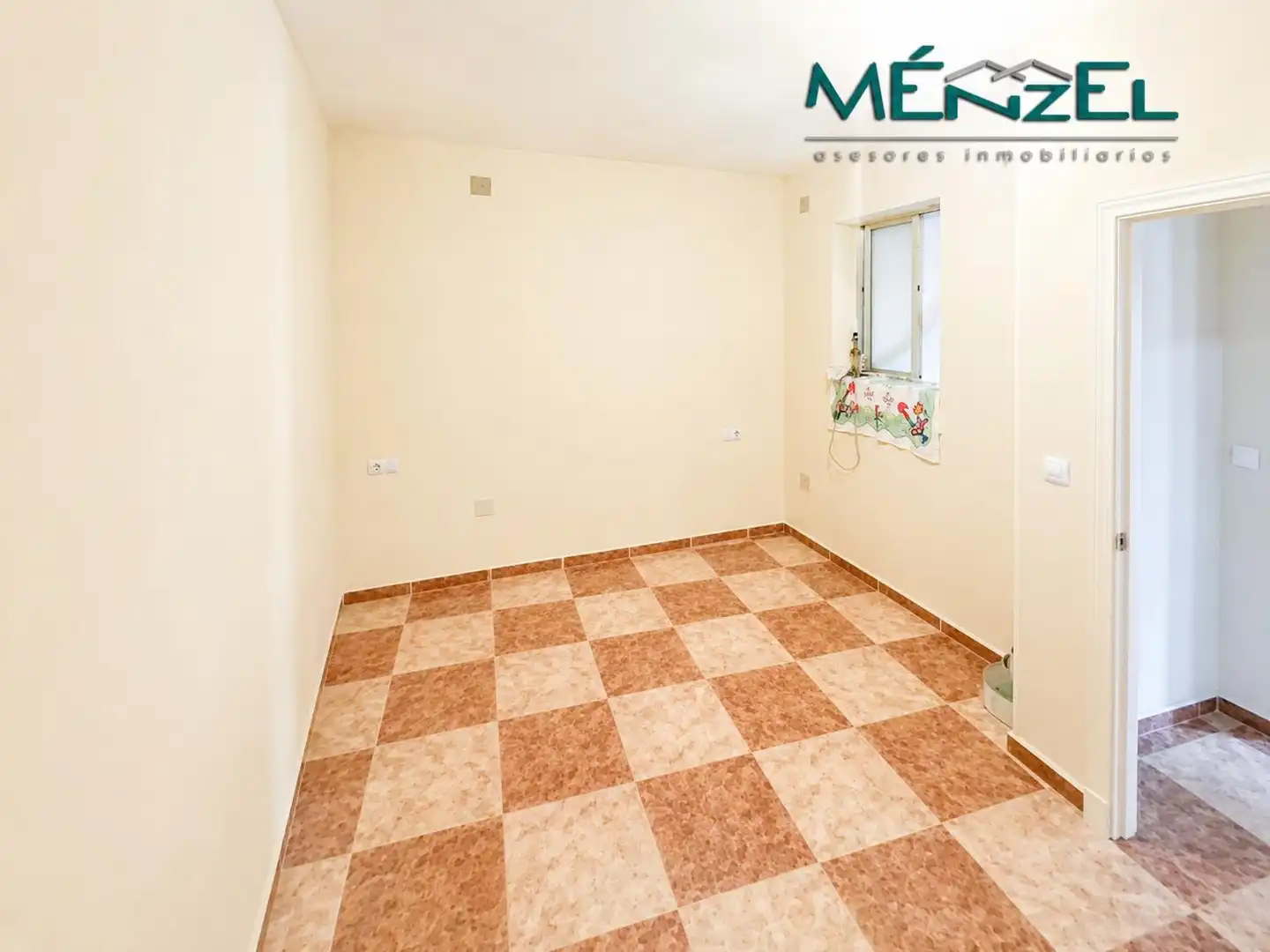 Schlafzimmer von Erdgeschoss zum Verkauf in La Algaba