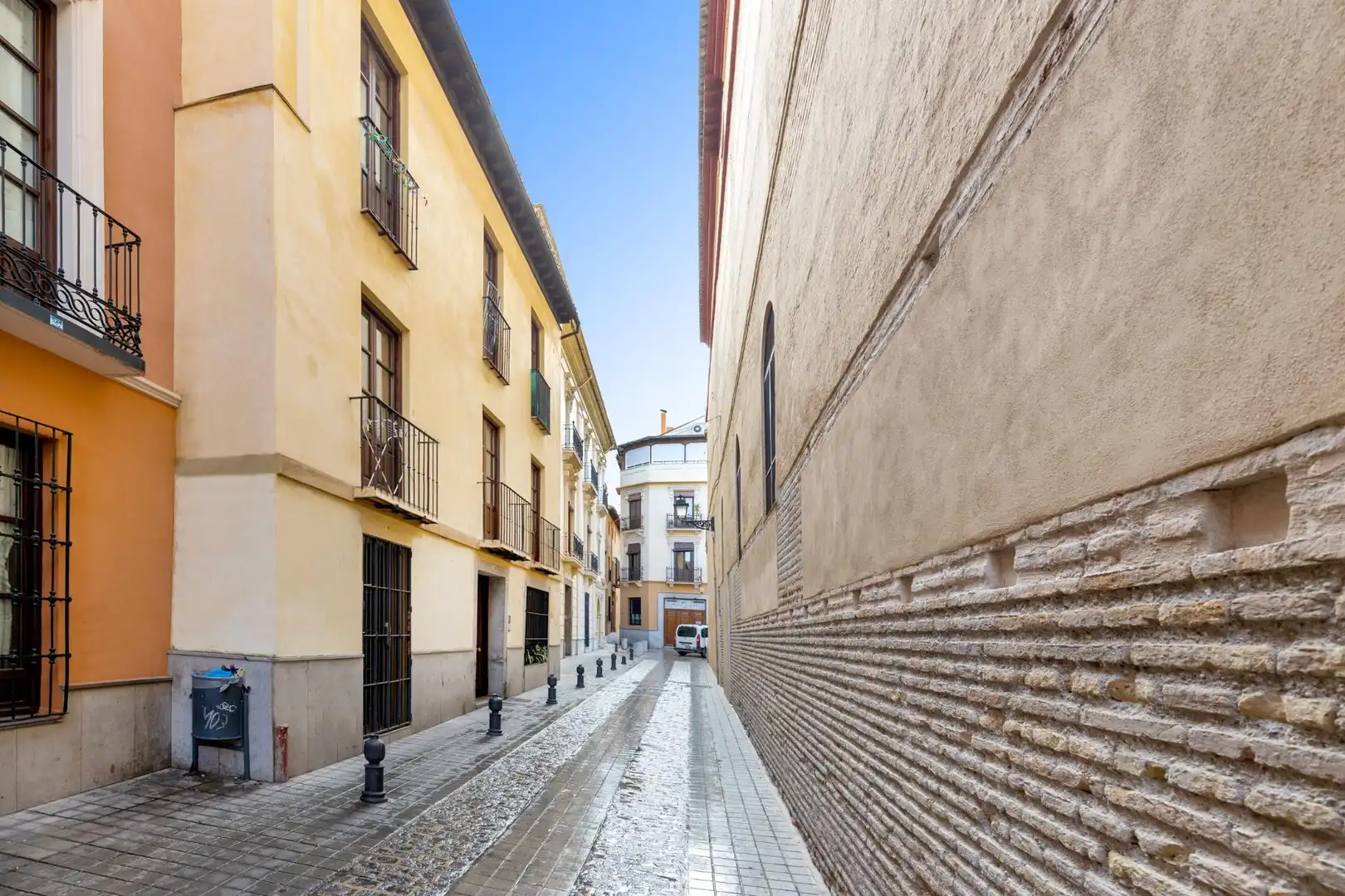 Vista exterior de Piso en venta en Granada
