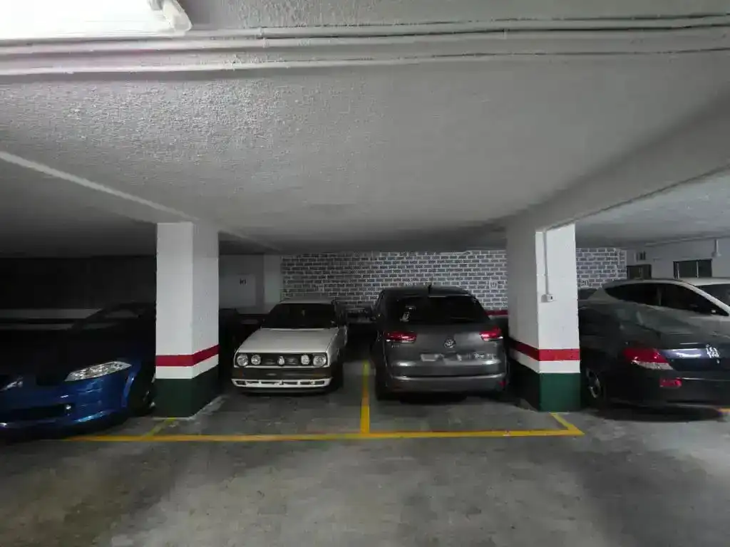 Parkplatz von Garage zum Verkauf in Bilbao 