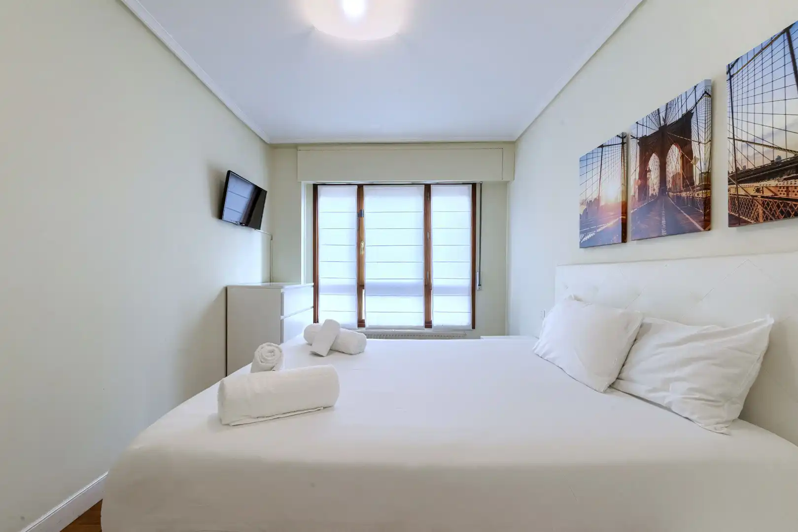 Bedroom of Flat for rent in Bilbao   with Heating, Furnished and Oven