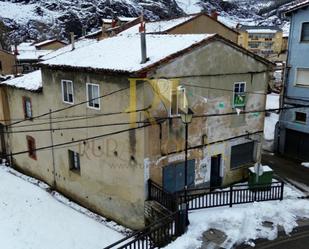 Vista exterior de Casa o xalet en venda en La Pola de Gordón 