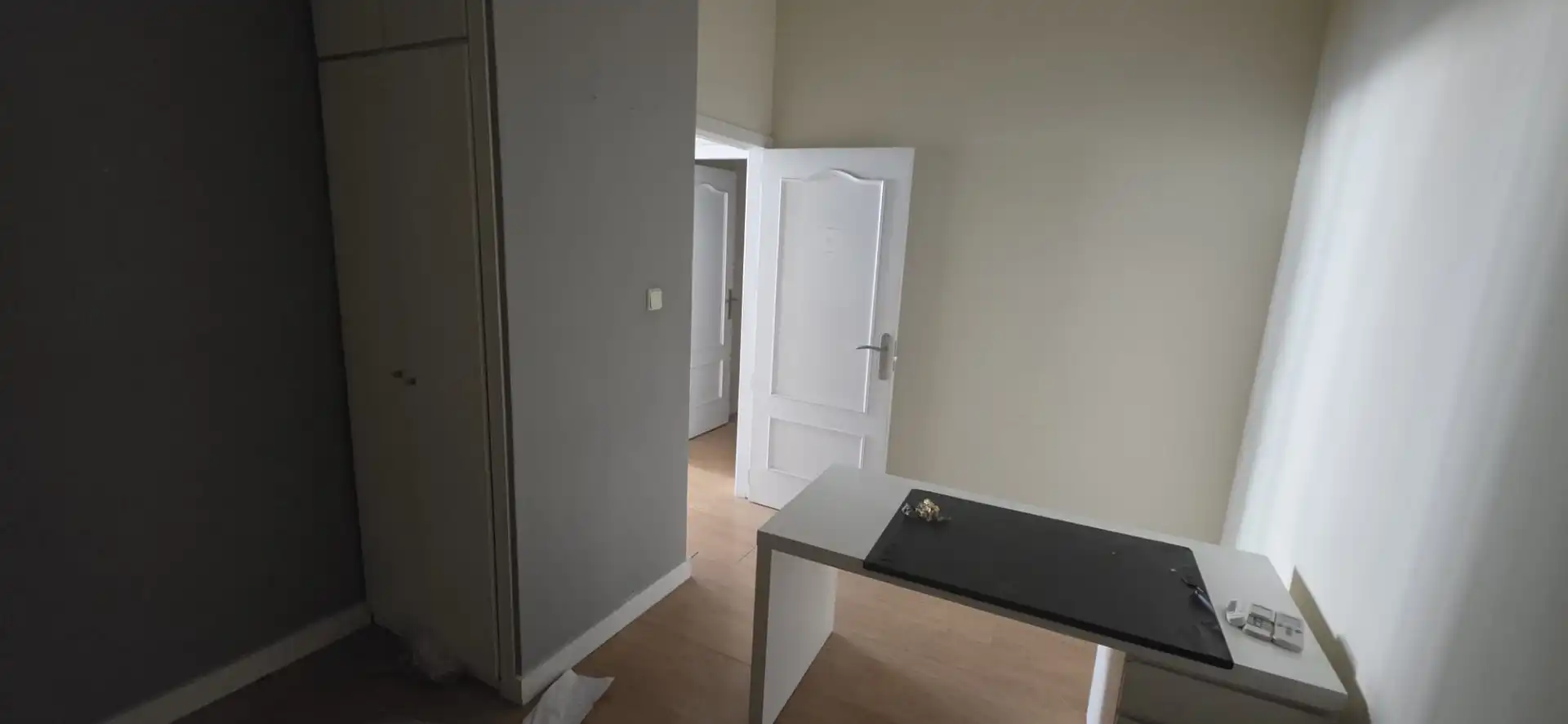 Habitación de Local en venta en Pinto con Aire acondicionado