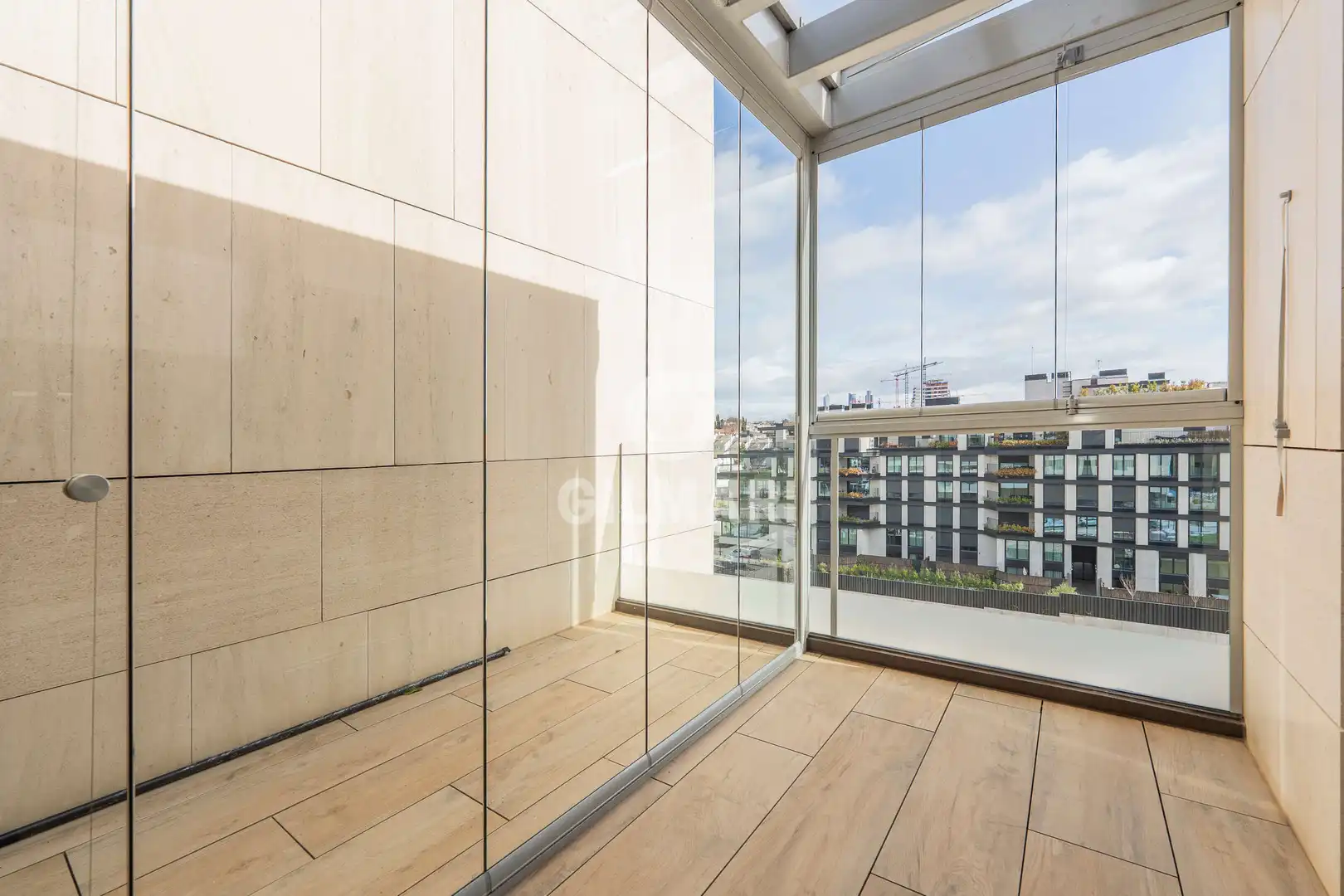 Terraza de Ático en venta en Madrid con Calefacción, Jardín privado y Trastero