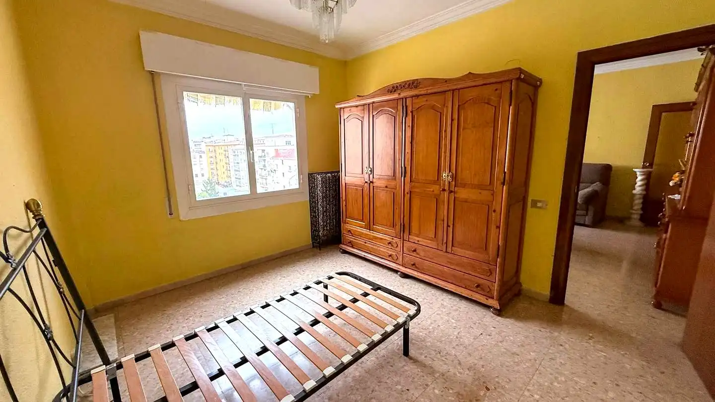 Bedroom of Flat for sale in  Logroño  with Heating and Balcony