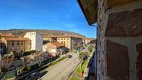 Vista exterior de Apartament en venda en Ezcaray amb Calefacció, Traster i Moblat