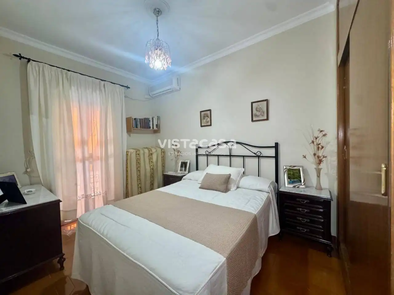 Bedroom of Houses for sale in Sevilla  with Air Conditioner, Heating and Terrace