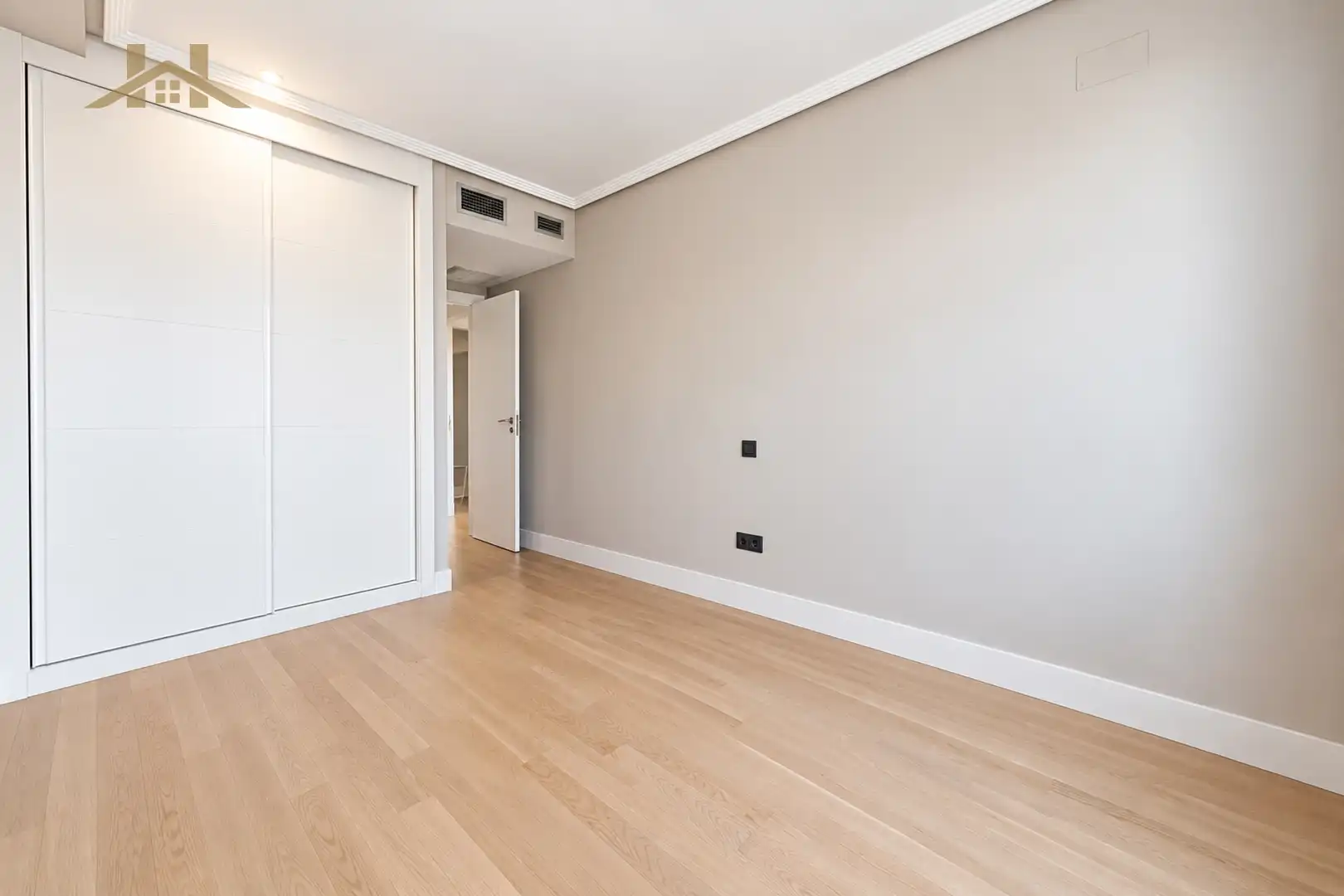 Bedroom of Flat for sale in Dehesa Vieja - Puente Cultural