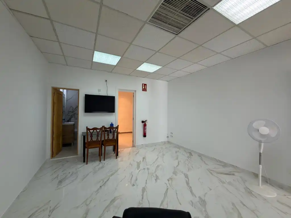 Commercial properties for rent in Calvià  with Air Conditioner and Terrace
