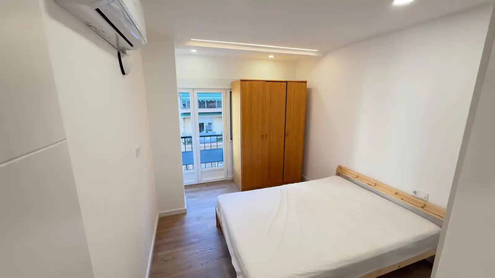 Dormitori de Apartament de lloguer en Pla - Carolinas