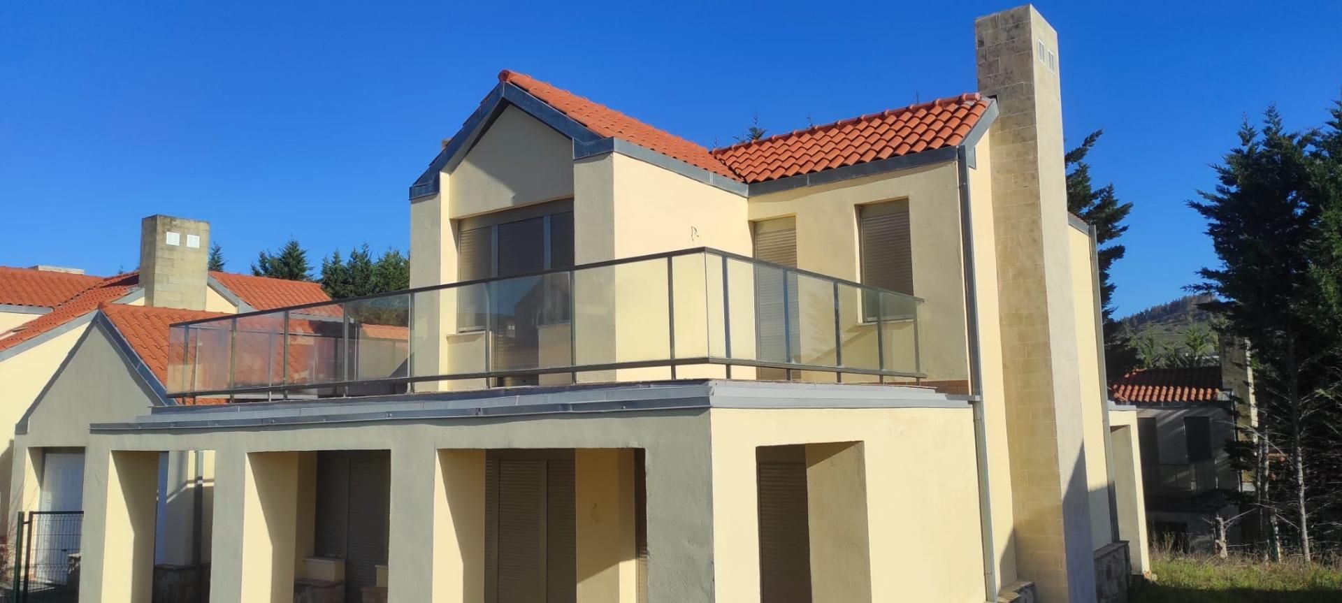 Single-family semi-detached for sale in Barrio EL PERUJO URB LA JOYA DE HAZAS, 7, Hazas de Cesto