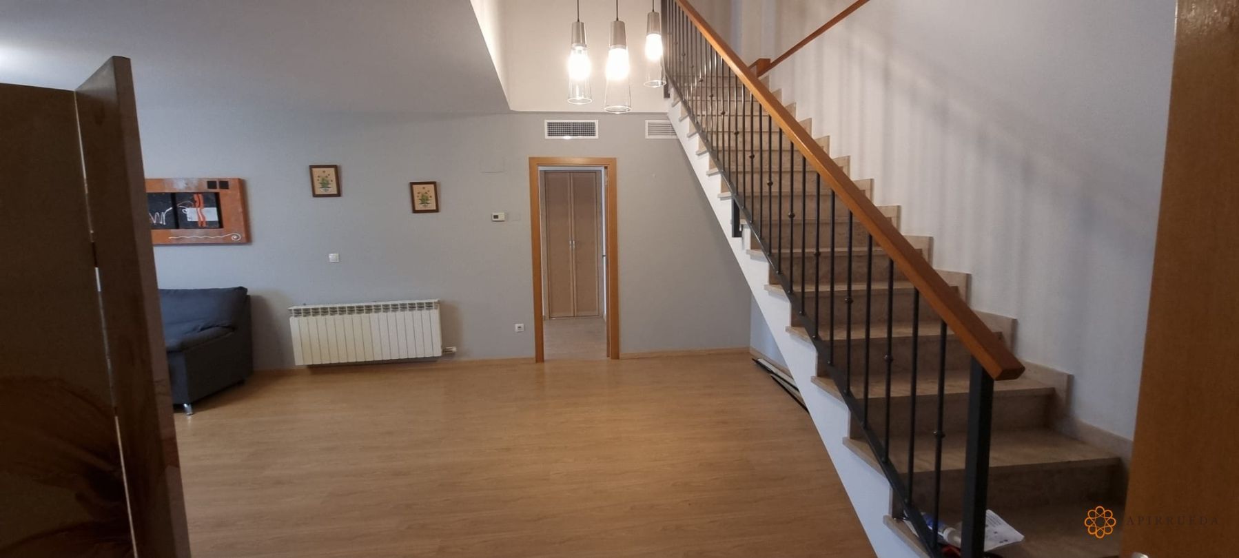 Duplex for sale in Caspe  with Air Conditioner, Heating and Storage room