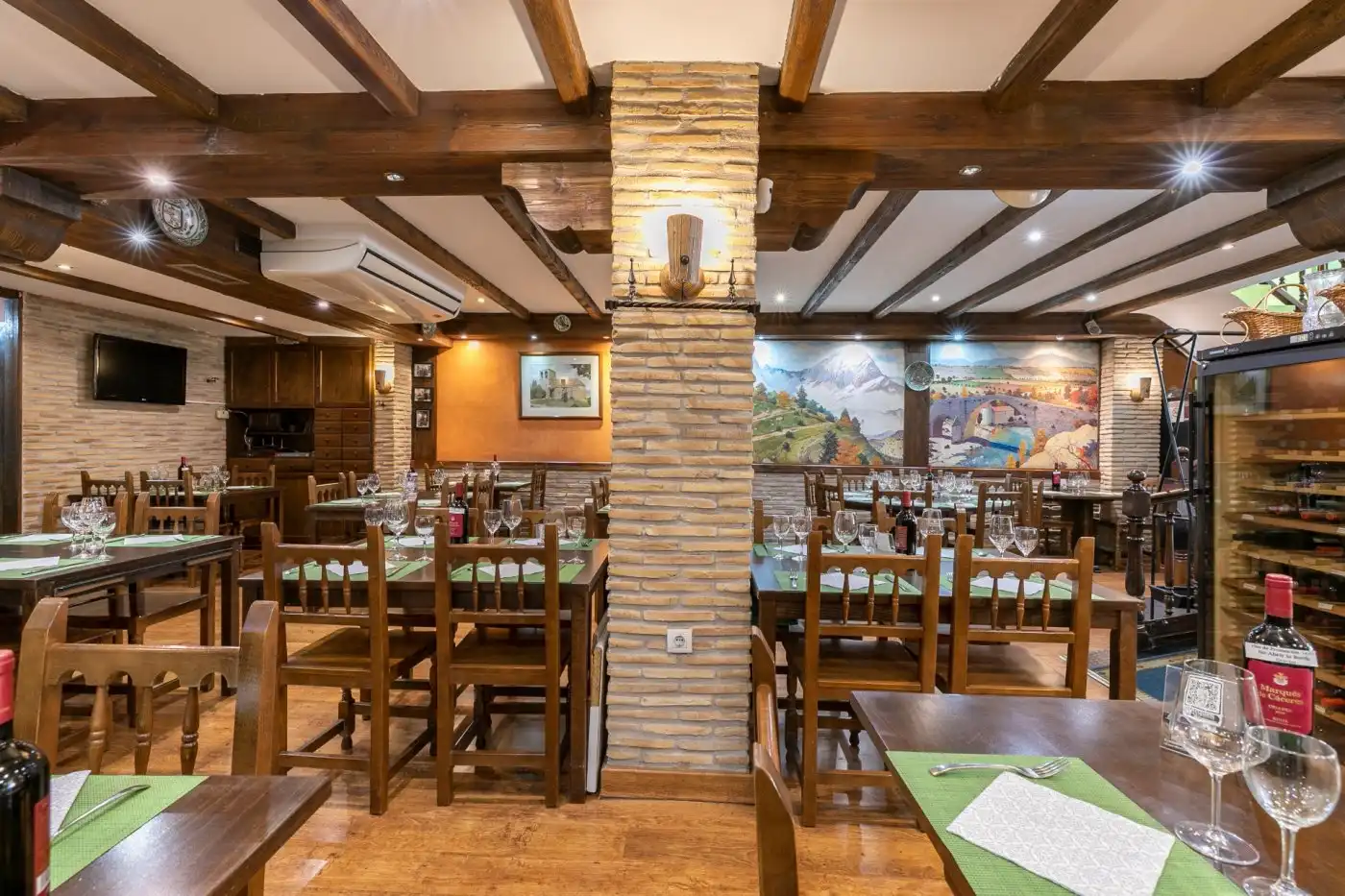 Local en venta en Jaca con Aire acondicionado, Terraza y Amueblado
