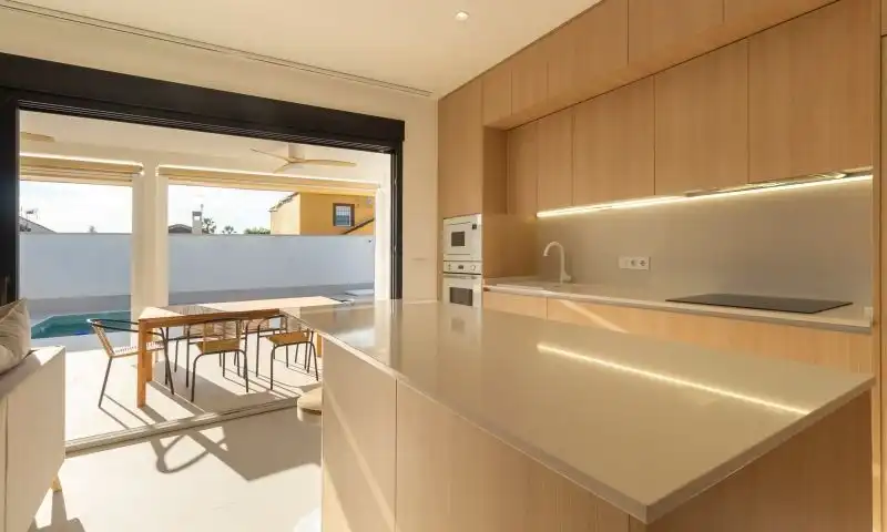 Villa con terrazza in vendita a Calle Strauss, imagen 13