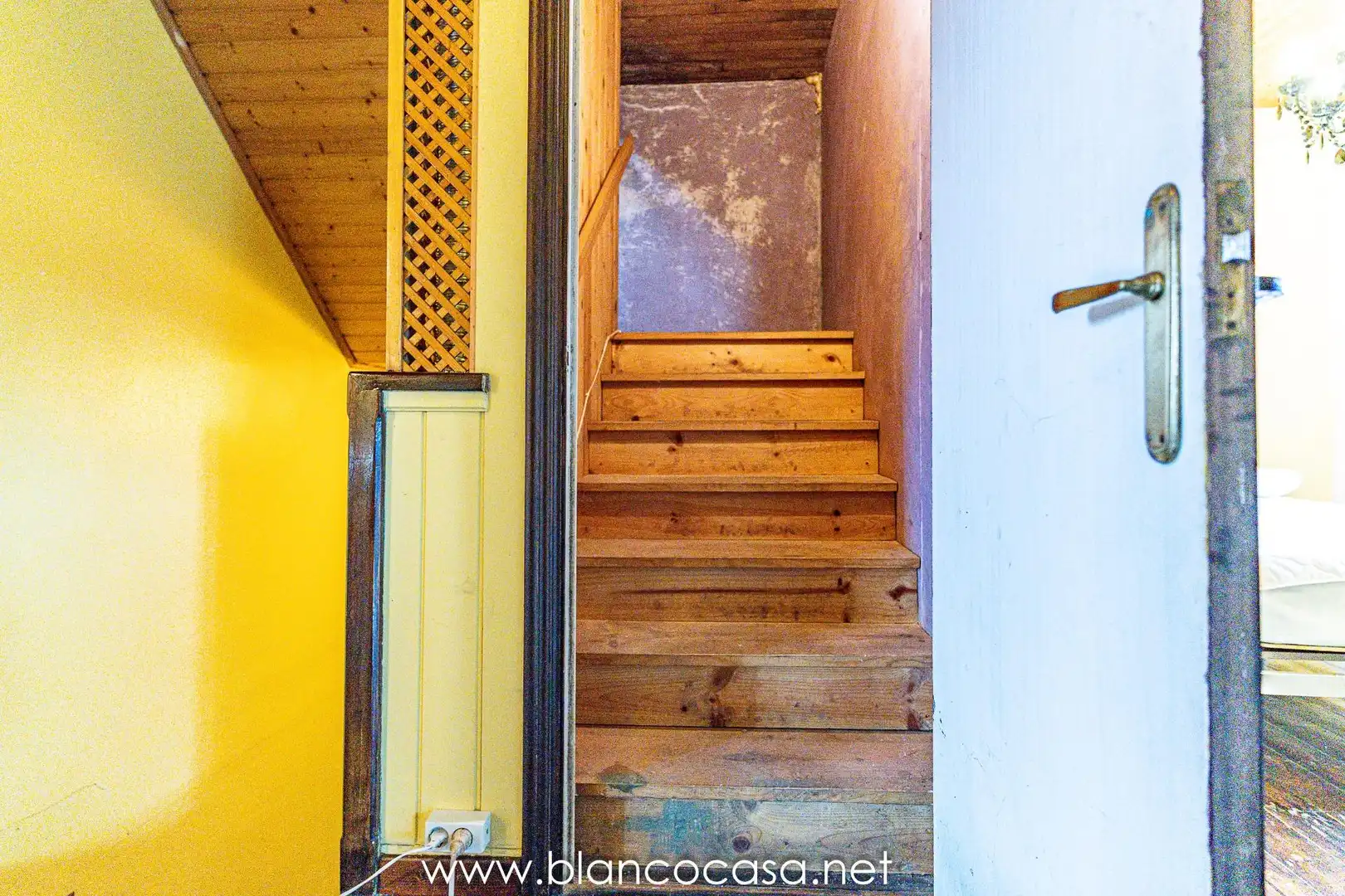Houses for sale in Coristanco  with Private garden, Storage room and Furnished