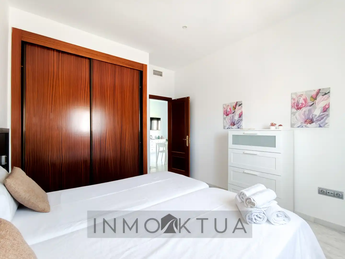 Habitación de Piso en venta en Bormujos con Aire acondicionado, Terraza y Amueblado