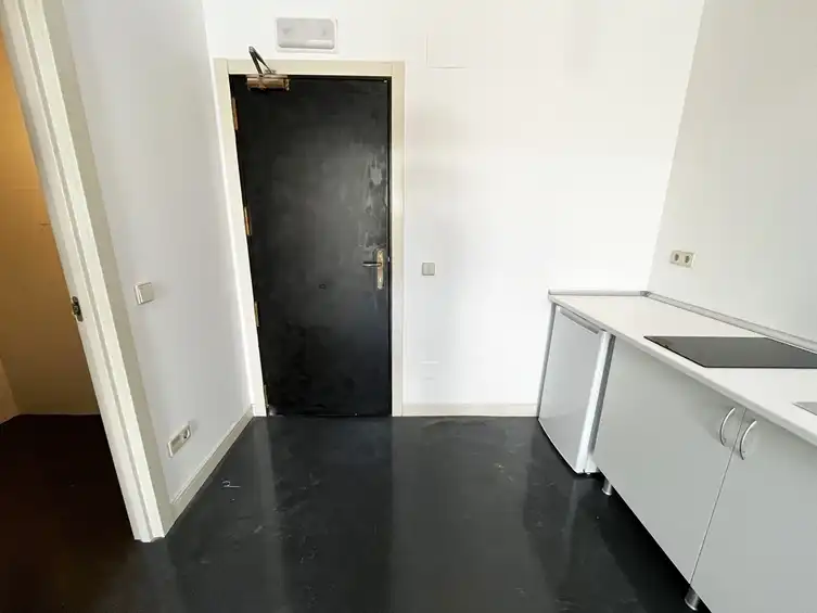 Bedroom of Office for rent in Madrid  with Air Conditioner, Heating and Terrace