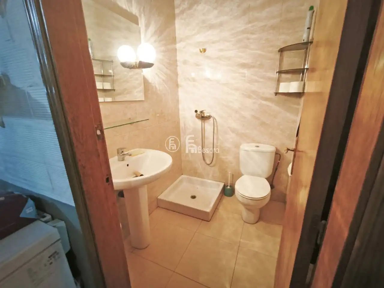 Casa aparellada amb jardí en venda a Avenida Lluís Companys, imagen 44
