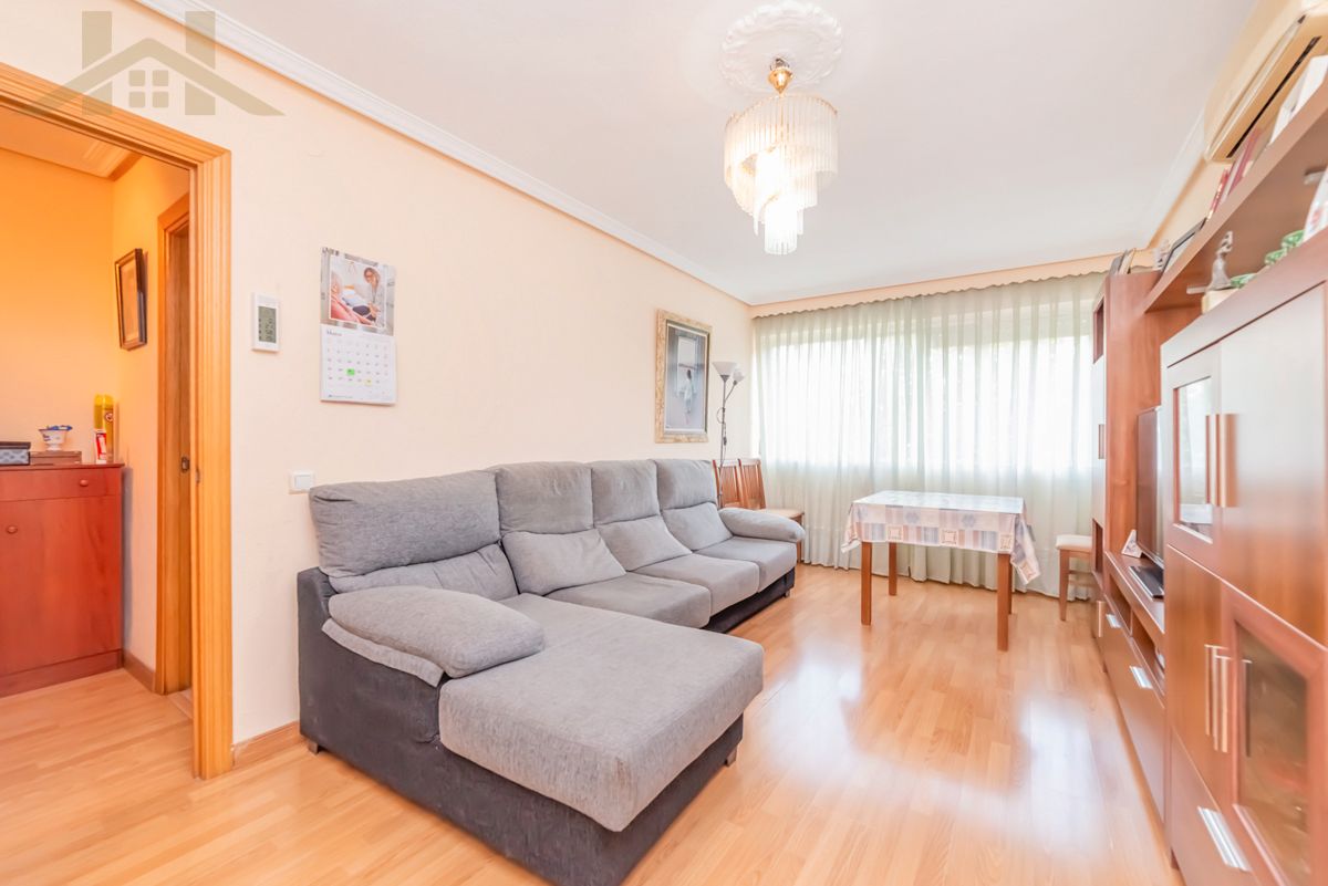 Sala d'estar de Pis en venda en Fuenlabrada amb Aire condicionat, Calefacció i Terrassa