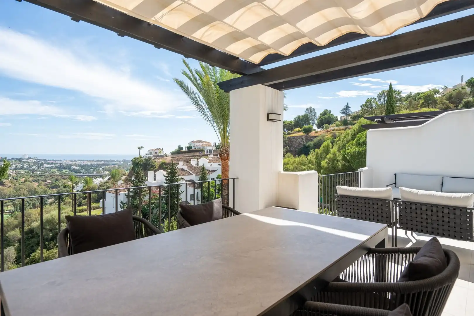 Penthouse with balcony for sale in La Quinta, imagen 5