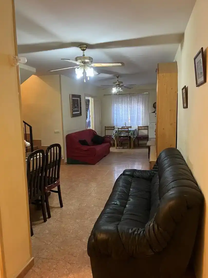 Sala de estar de Casa o chalet en venta en Los Navalmorales con Jardín privado y Trastero
