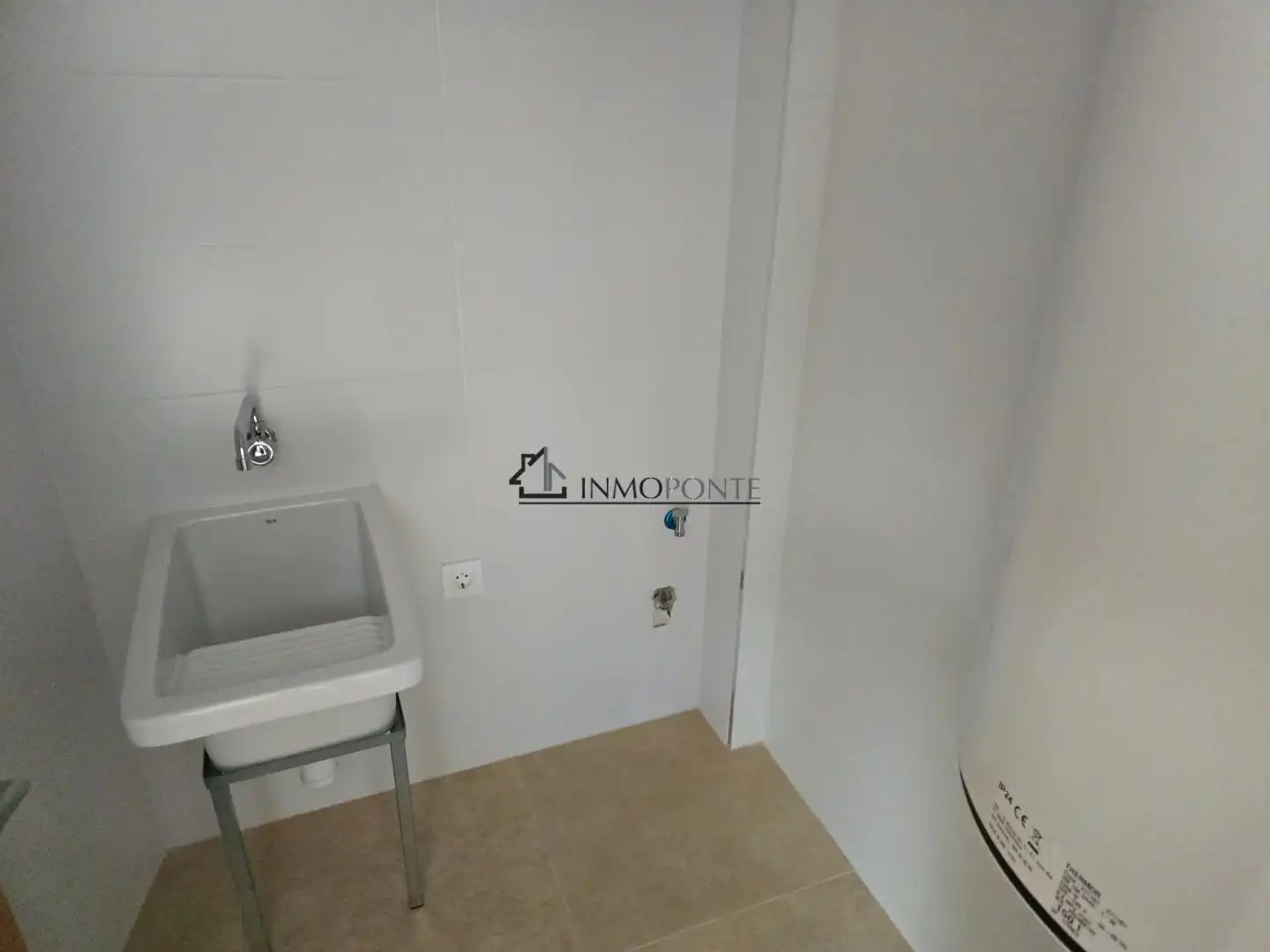 Bany de Pis en venda en Soutomaior amb Terrassa i Traster