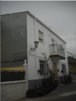 Vista exterior de Casa adosada en venda en Iznalloz