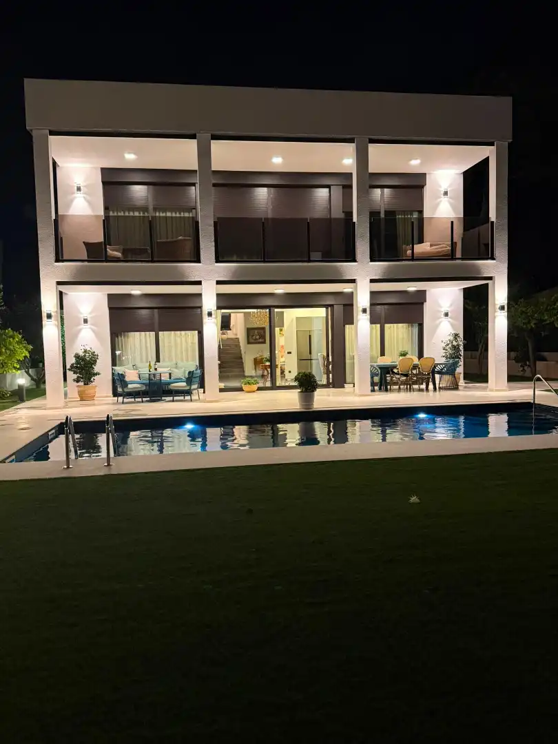 Chalet con piscina en venta en Carrer Cadí, imagen 43